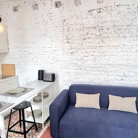 Grand Studio Avec Terrasse - Gare - Metro - Wifi Toulouse Buitenkant foto